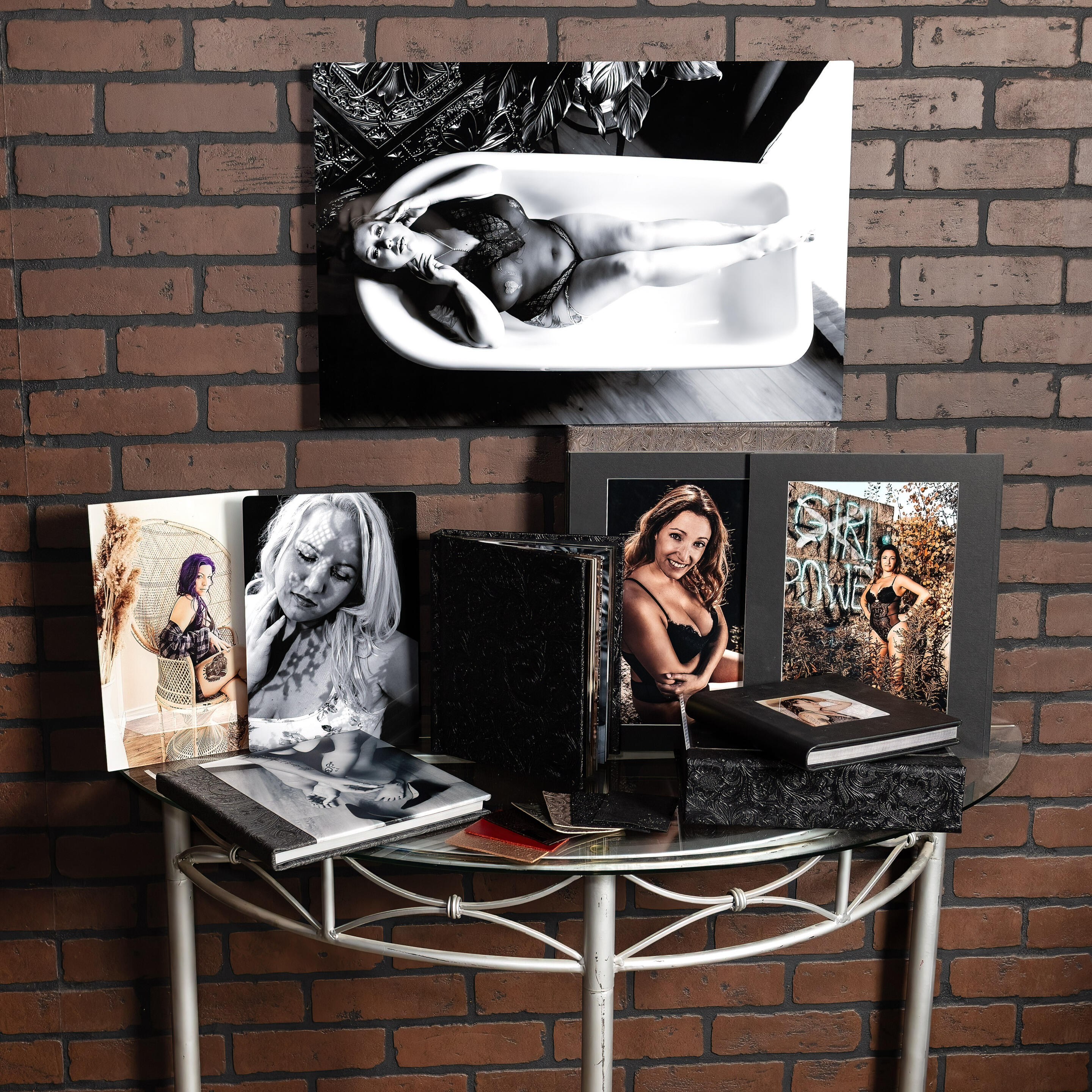 Présentation des produits offerts : album, coffret photos, impression murale